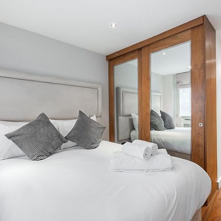 Stylish 2Bd Flat Opposite Harrods London Prime Location Apartment Exterior photo