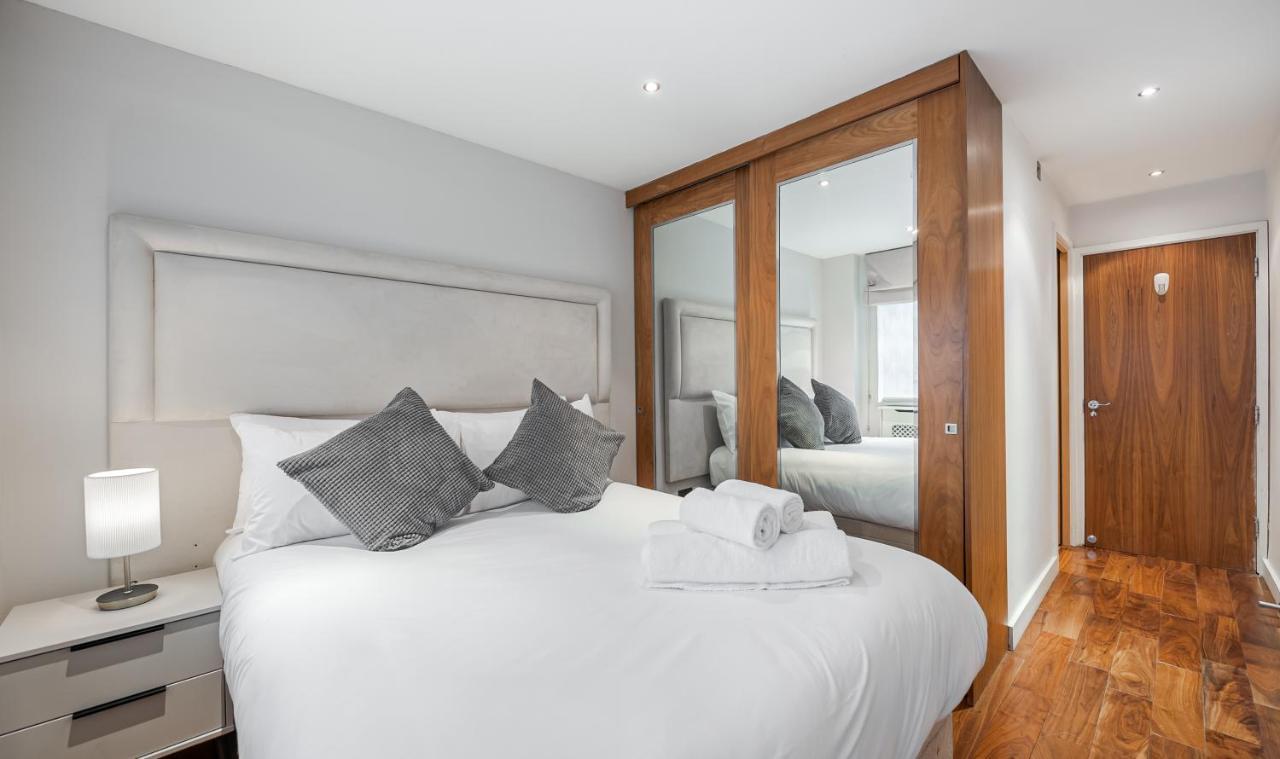 Stylish 2Bd Flat Opposite Harrods London Prime Location Apartment Exterior photo
